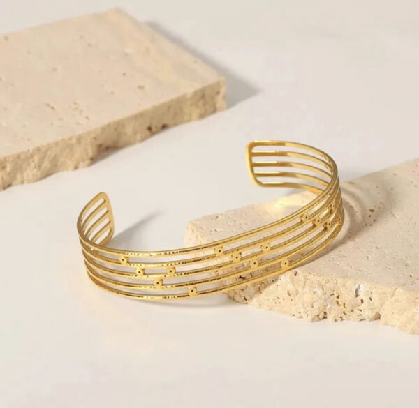 1028 Gold Plated Bangle