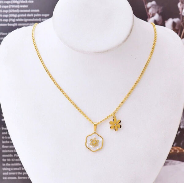 1022 Gold Plated Necklace - Image 2