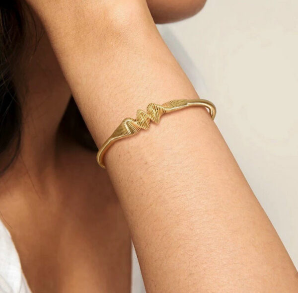 1050 Gold Plated Bangle - Image 3