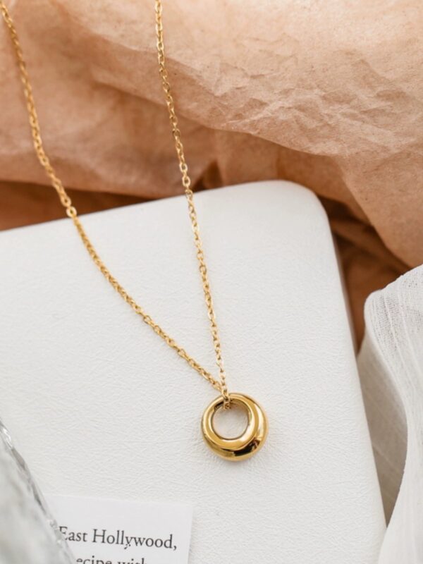 1075 Gold Plated Necklace - Image 2