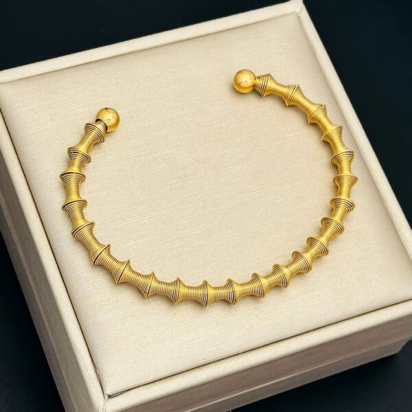 1091 Gold Plated Bangle - Image 3