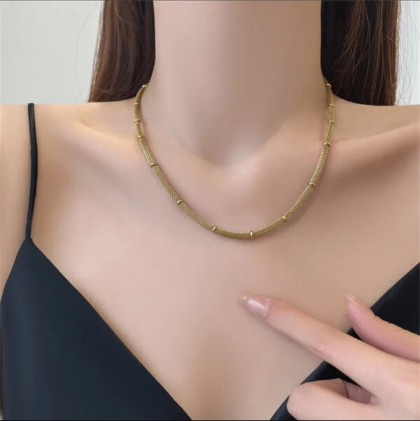 1095 Gold Plated Necklace & Bracelet - Image 6