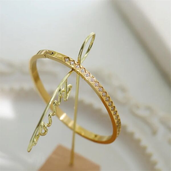 1136 Gold Plated Bangle - Image 4