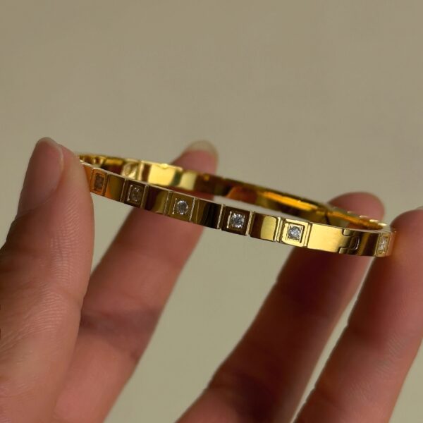 1134 Gold Plated Bangle - Image 3