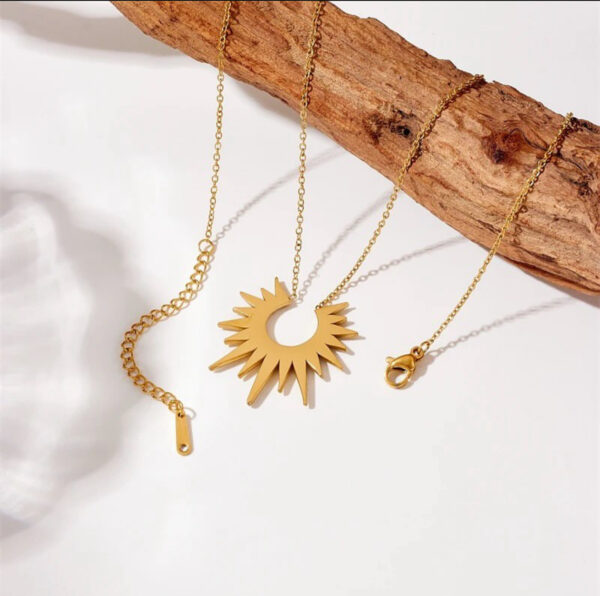 1146 Gold Plated Necklace - Image 3