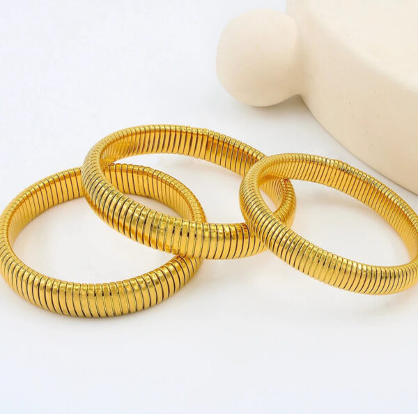 1177 Gold Plated Bangle