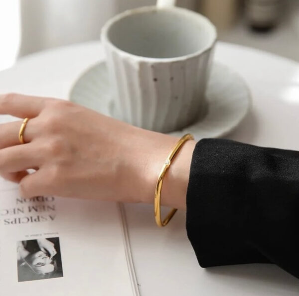 1270 Gold Plated Bangle - Image 5