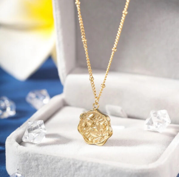 1275 Gold Plated Necklace - Image 4