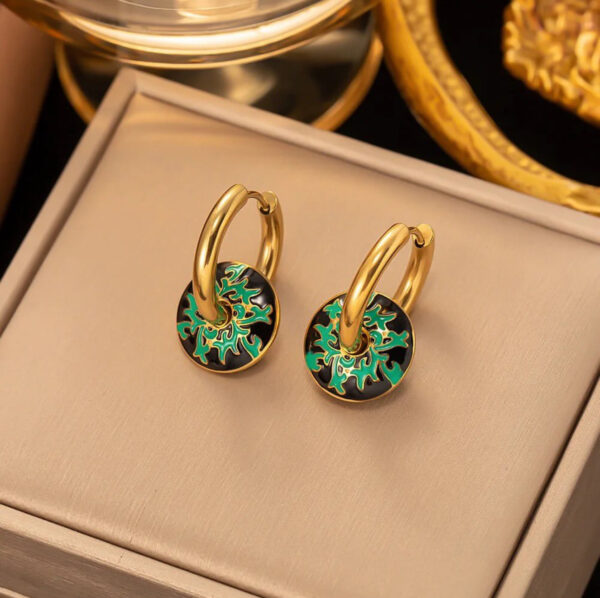 1310 Gold Plated Necklace & Earrings - Image 2
