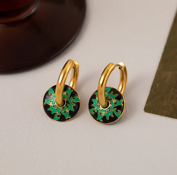 1310 Gold Plated Necklace & Earrings - Image 3