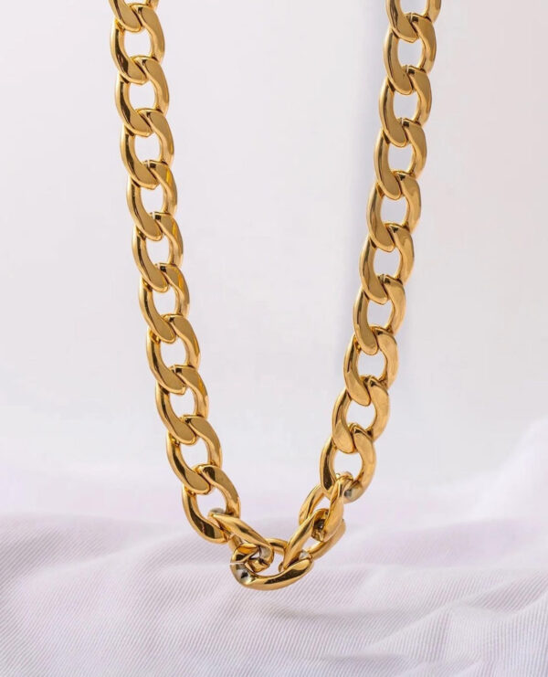 1350 Gold Plated Necklace & Bracelet - Image 3