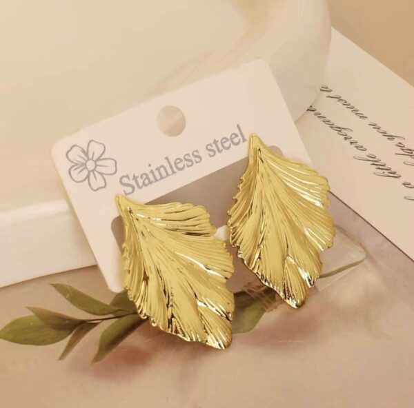 1367 Gold Plated Earrings