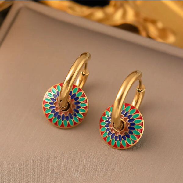 1478 Gold Plated Necklace & Earrings - Image 2