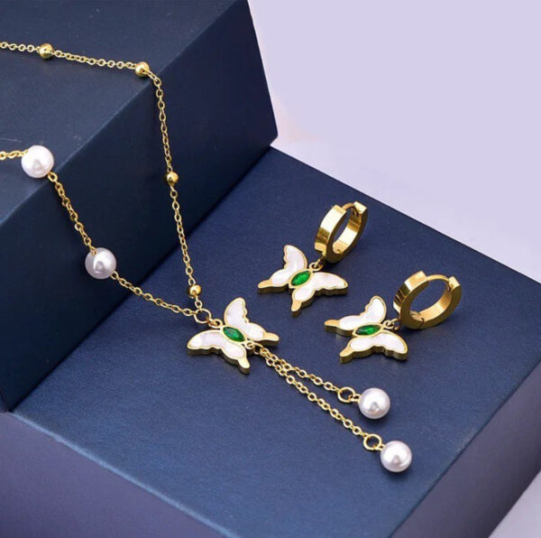 1518 Gold Plated Necklace & Earrings