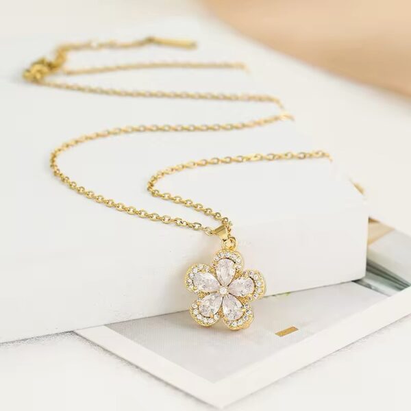 1573 Gold Plated Necklace - Image 3