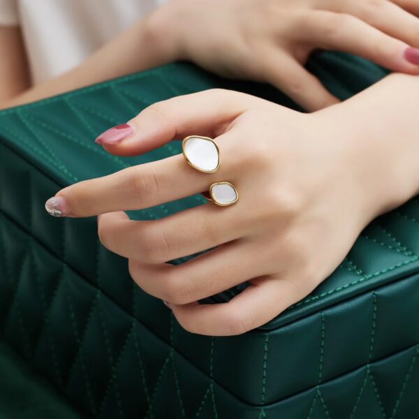 1580 Gold Plated Ring - Image 2