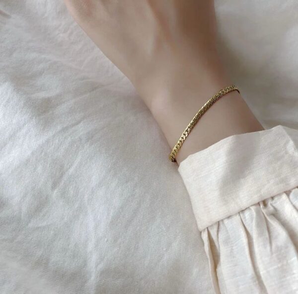 1563 Gold Plated Necklace & Bracelet - Image 7
