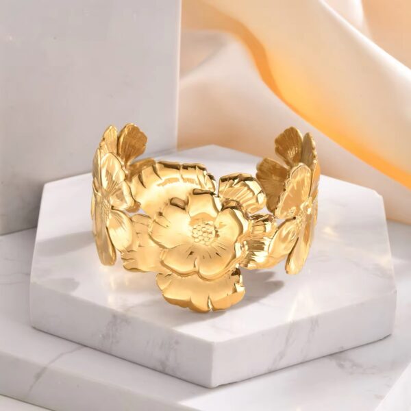 1646 Gold Plated Bangle - Image 6