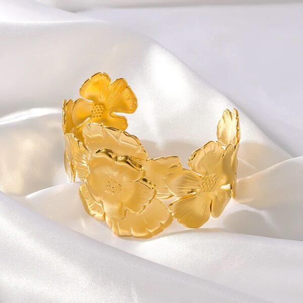 1646 Gold Plated Bangle - Image 10