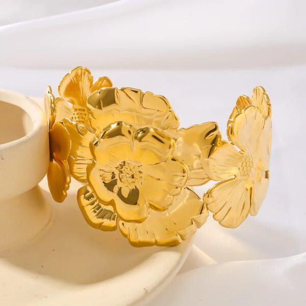 1646 Gold Plated Bangle - Image 9