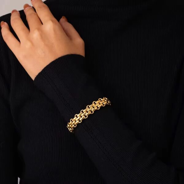 1650 Gold Plated Bracelet - Image 4