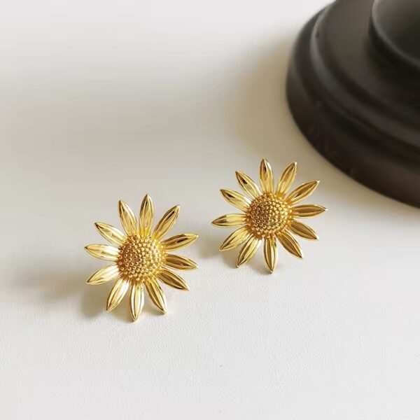 1687 Gold Plated Earrings - Image 4