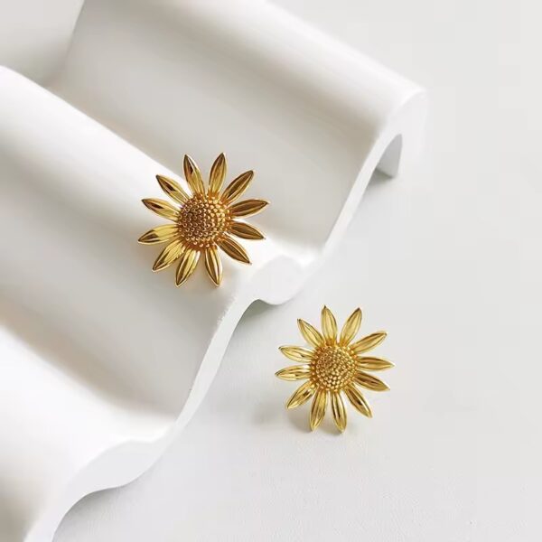 1687 Gold Plated Earrings - Image 3
