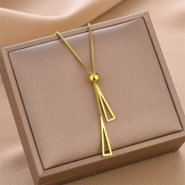 1700 Gold Plated Necklace