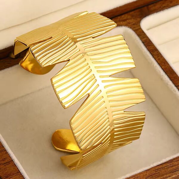 1777 Gold Plated Bangle - Image 3