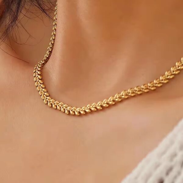 1811 Gold Plated Necklace - Image 2