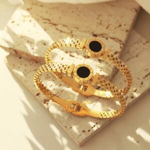 1815 Gold Plated Bangle