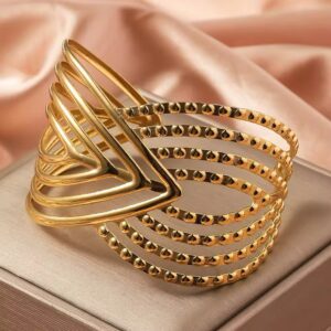 1822 Gold Plated Bangle