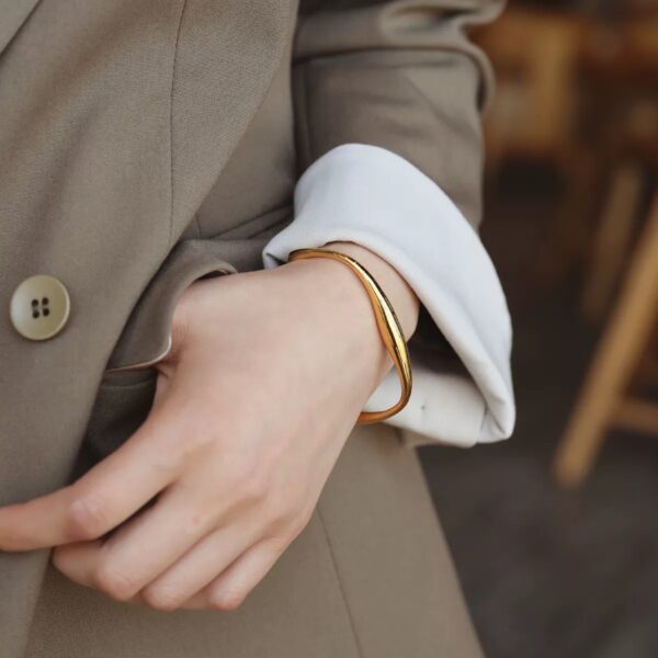 1847 Gold Plated Bangle - Image 3
