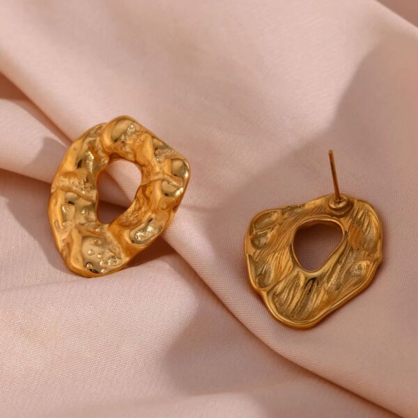 1898 Gold Plated Earrings - Image 4