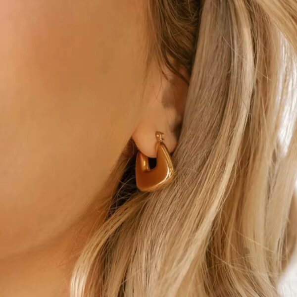 1900 Gold Plated Earrings - Image 9