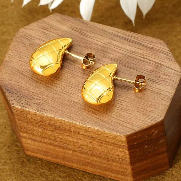 1897 Gold Plated Earrings - Image 5