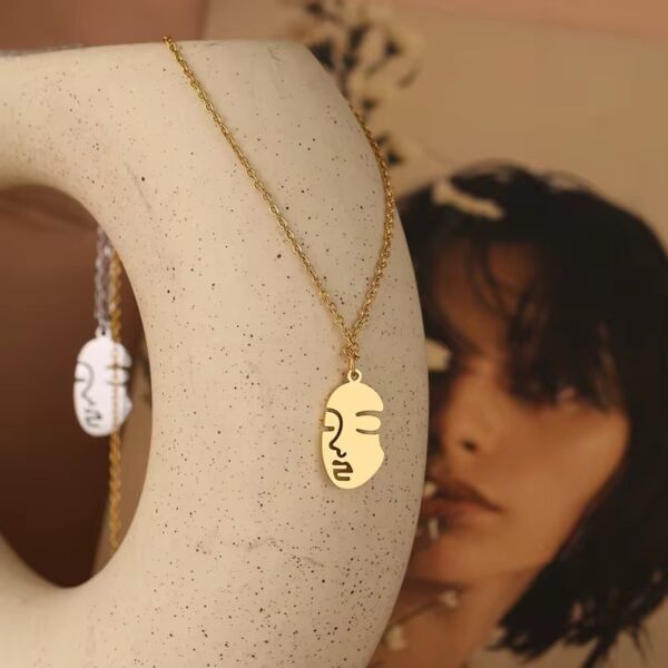 1945 Gold Plated Necklace - Image 4