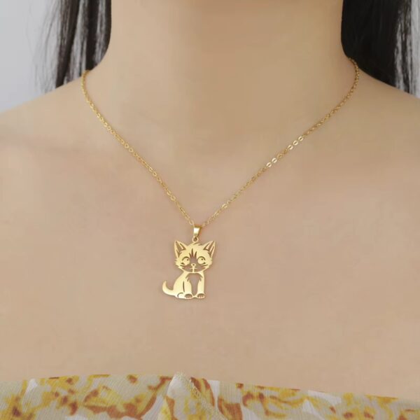 1962 Gold Plated Necklace - Image 2