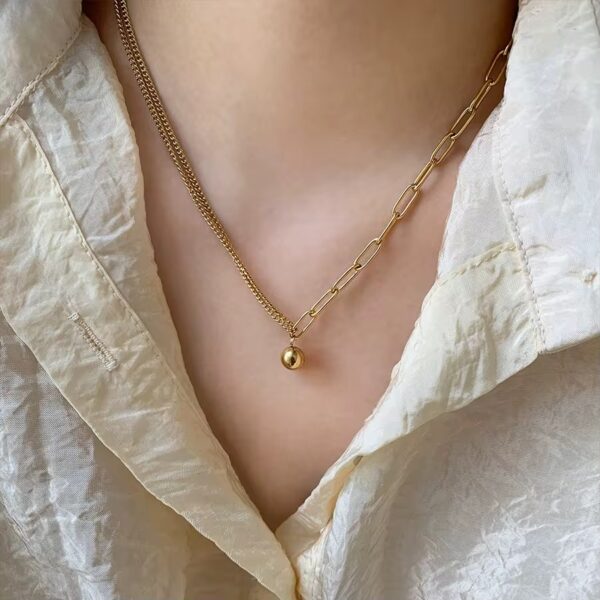 1963 Gold Plated Necklace - Image 4