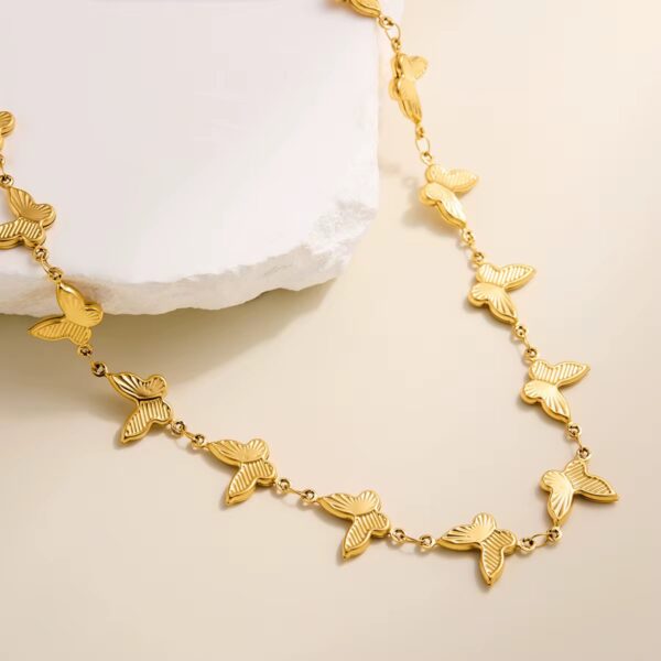 1973 Gold Plated Necklace - Image 3