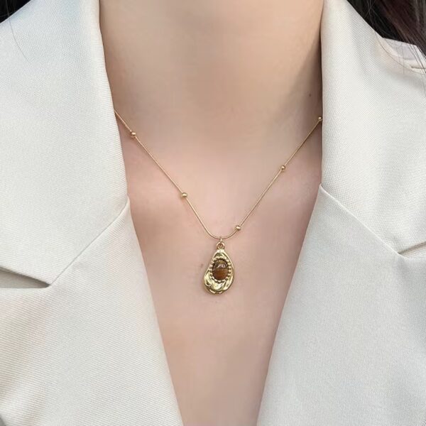 1978 Gold Plated Necklace - Image 4