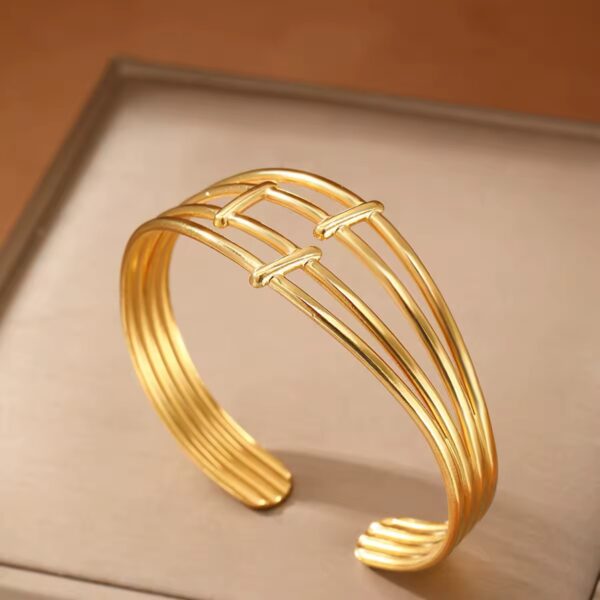 1983 Gold Plated Bangle