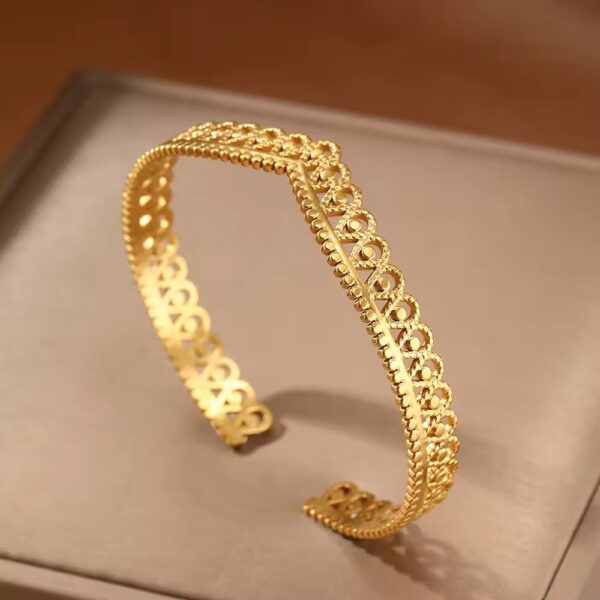 1982 Gold Plated Bangle