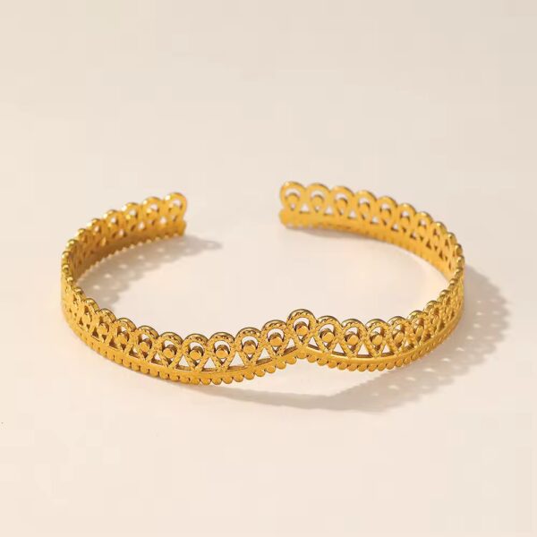 1982 Gold Plated Bangle