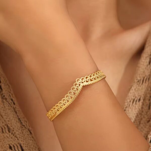 1982 Gold Plated Bangle