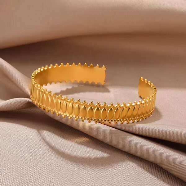 1981 Gold Plated Bangle