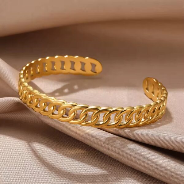 1980 Gold Plated Bangle
