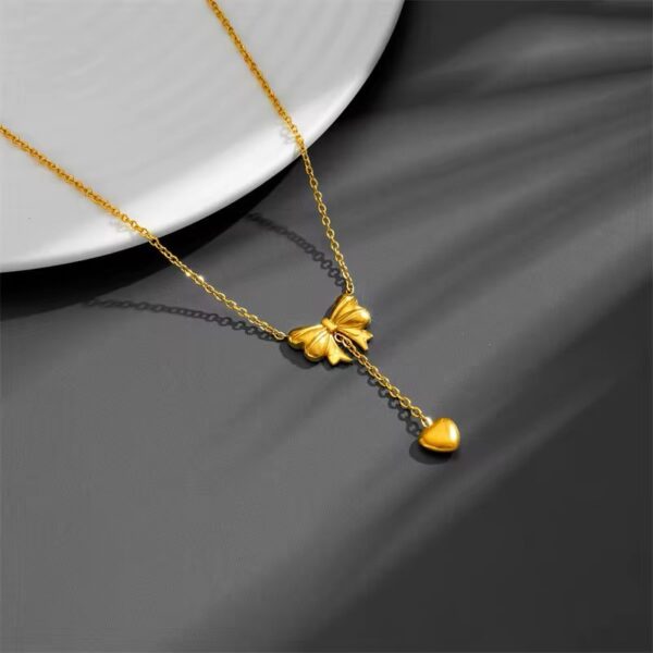 1992 Gold Plated Necklace & Earrings