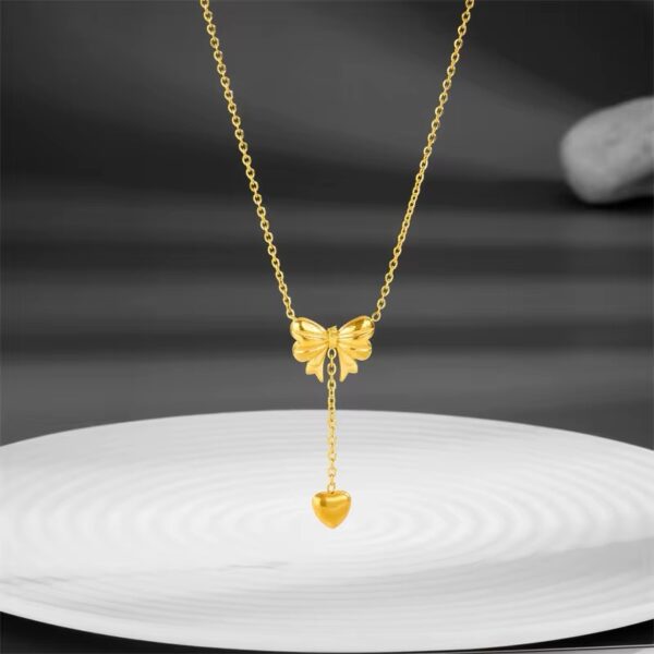 1992 Gold Plated Necklace & Earrings
