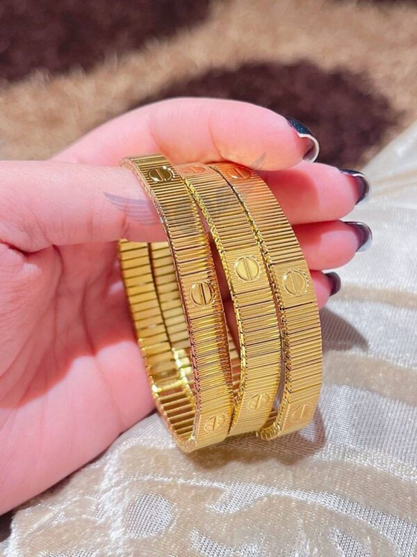 img_8220-3 2067 Gold Plated Bracelet